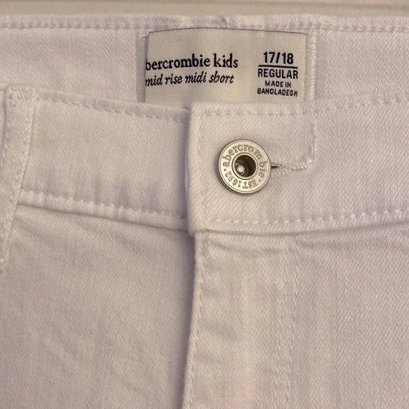 Abercrombie and Fitch Kids Mid Rise MIDI Shorts White Fringe NWT 17/18 Regular - Picture 3 of 9